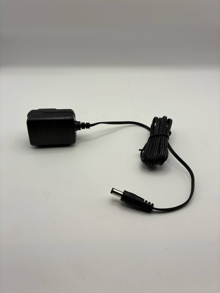Amazon Basics Digital Postal Table Top Scale, AC Adapter,65 pound, Black Working