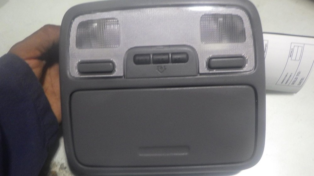 01 ACURA MDX Front Console roof