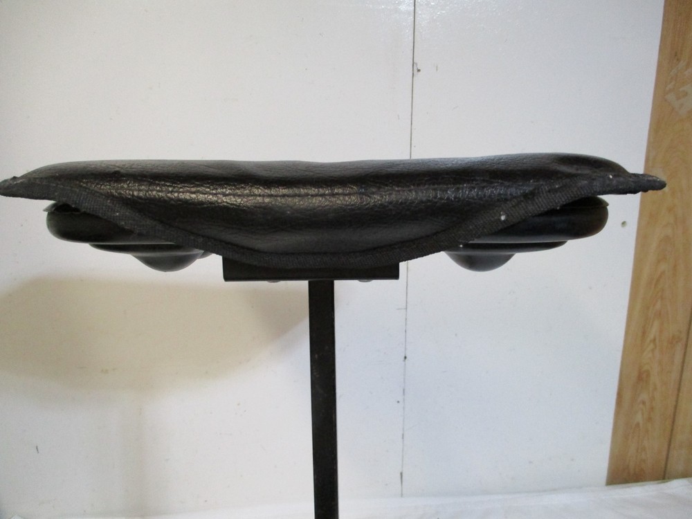 GOLF BAG CART SEAT WITH STORAGE