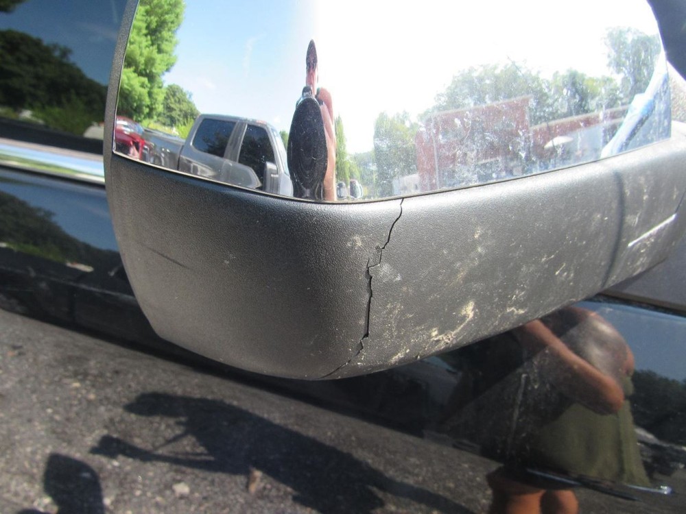 SIERDEN15 2016 Glove Box 1065250
