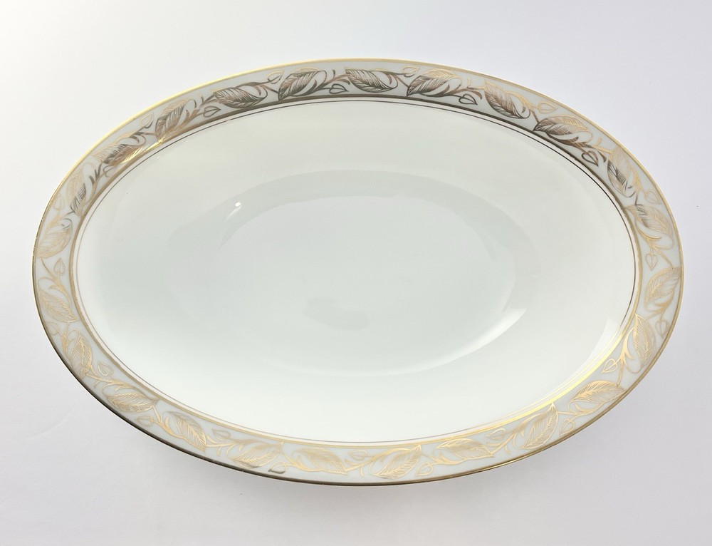 Noritake “Greta” 6-Piece Bone China Serving Hostess Dinnerware Set