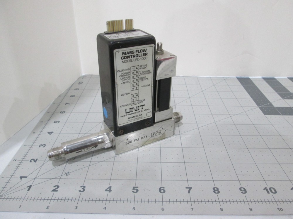 Unit, UFC-1000, Mass Flow Controller, He, 200 SCCM, Used