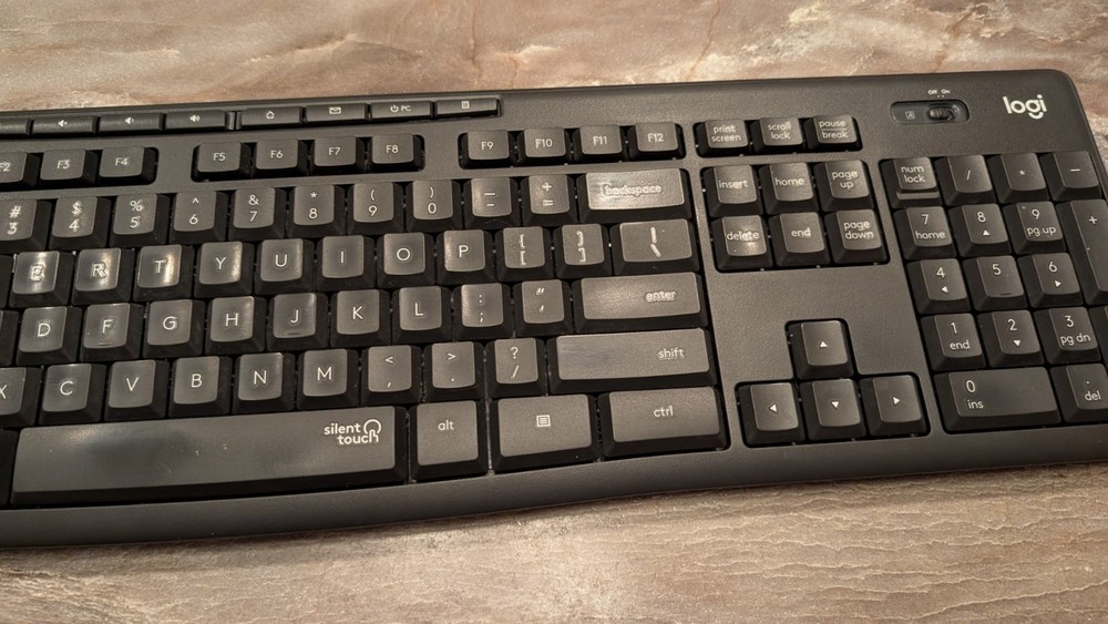 Logitech K295 + M220 Silent Touch Wireless Keyboard and Mouse USB Dongle Combo