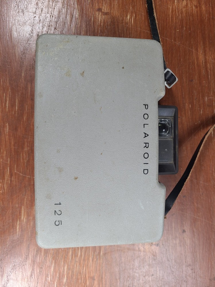 Polaroid Land Camera Automatic 125 Folding *Vintage 1965* w/ Strap