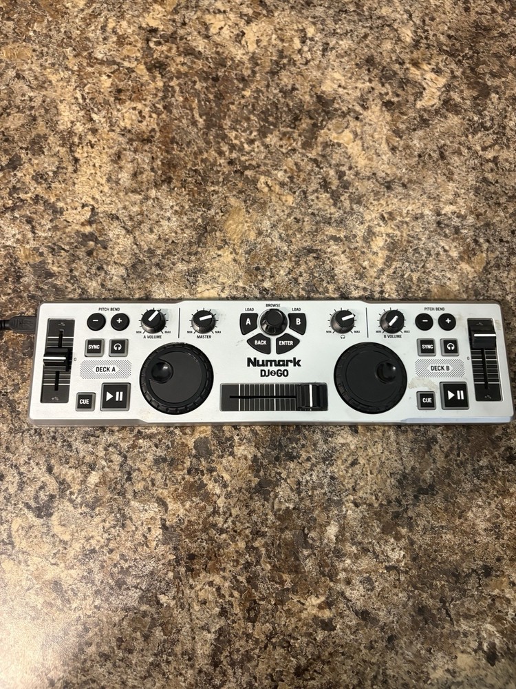 Numark DJ2GO Ultra Portable MIDI Capable Silver DJ Controller USB for Mac/PC