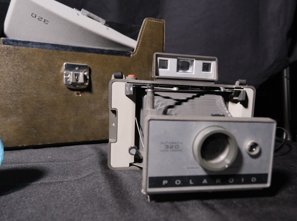 Vintage Automatic Polaroid Land Camera 320 with Case, Flash & Flashbulbs
