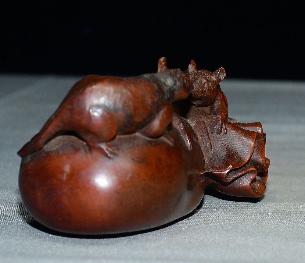 Exquisite Small Leaf Boxwood Mouse Ornament