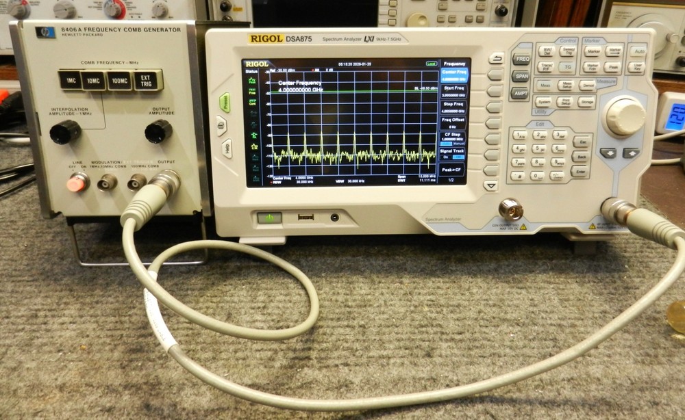 HP 8406A Frequency Comb Generator