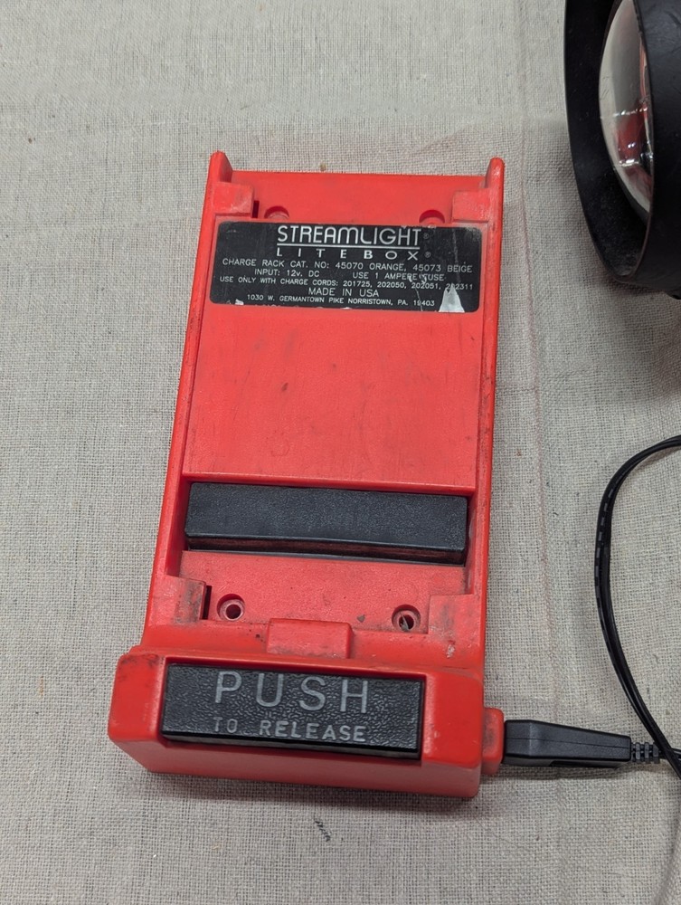 Streamlight LiteBox EMS Firefighter Flashlight With Charger