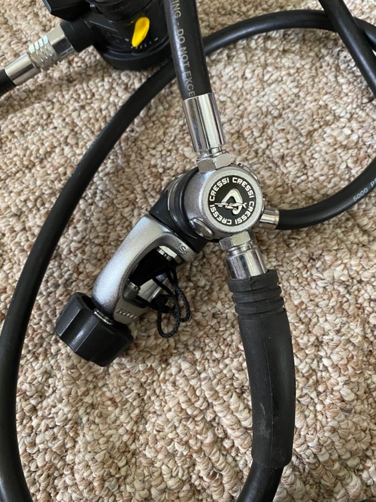 Medium Cressi BCD and 1st and 2nd stage regulator package