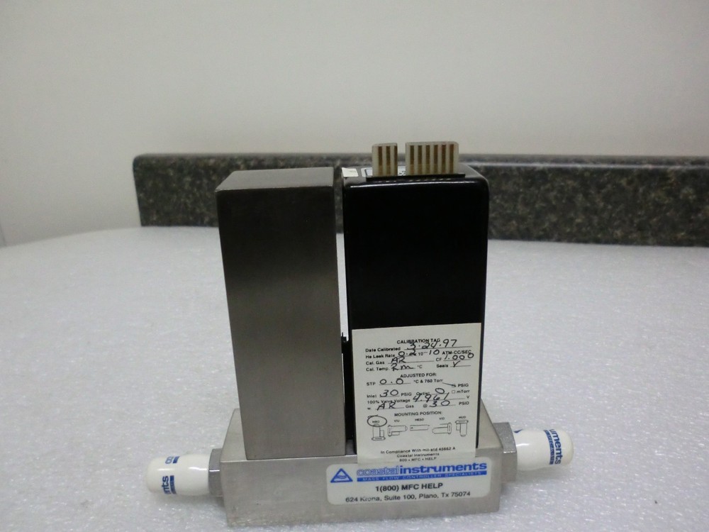 Unit Instruments Mass Flow Controller UFC-2020