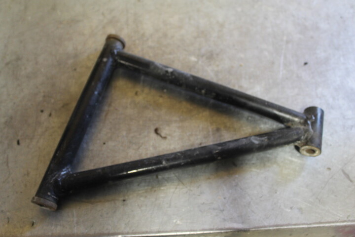 1997 ARCTIC CAT ZR 580 EFI FRONT UPPER RIGHT CONTROL A ARM #18754