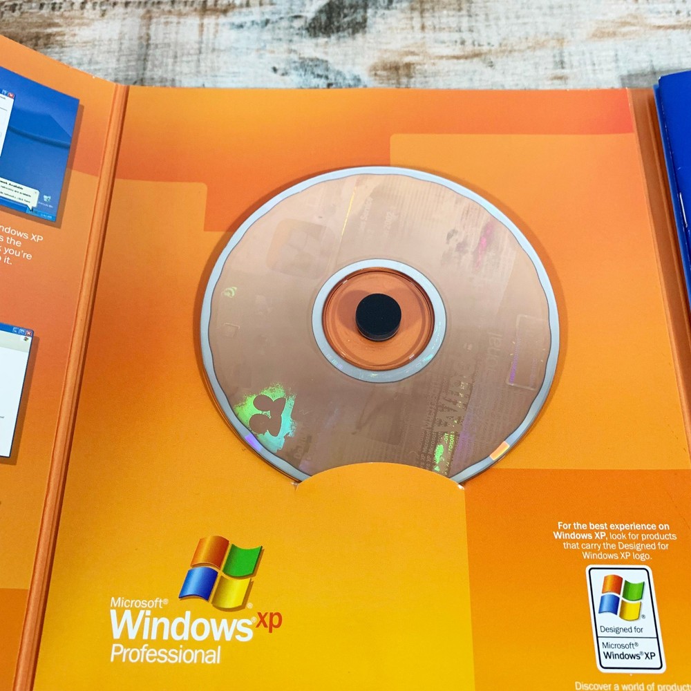 Microsoft Windows XP Professional SP2 CD-ROM w/ Product Key