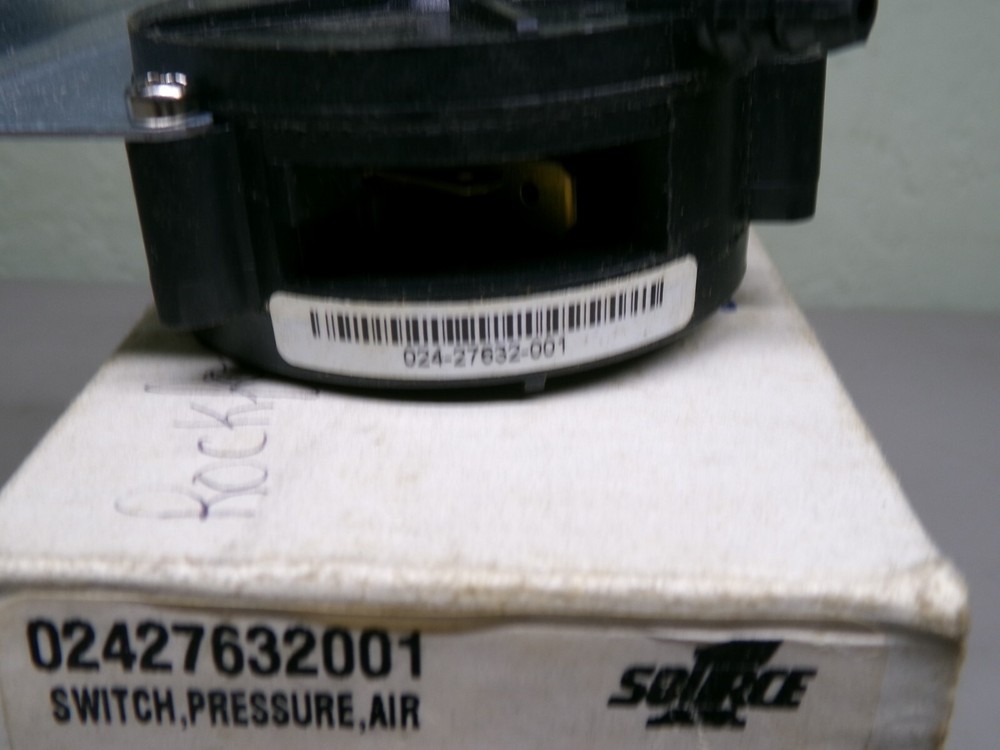 SOURCE 1 02427632001 AIR PRESSURE SWITCH