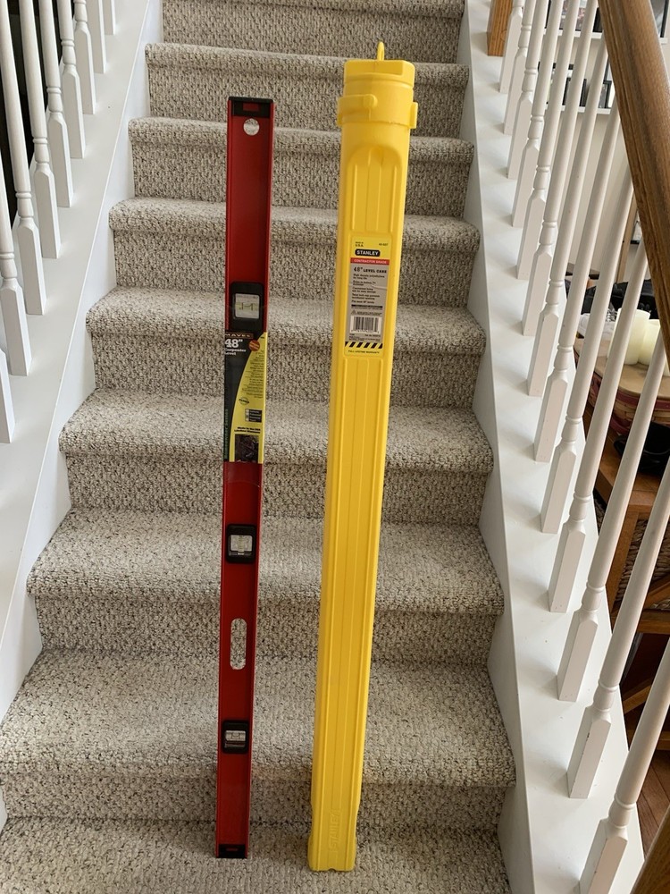 Mayes 48 Inch Carpenters Level With Stanley Carrying Case