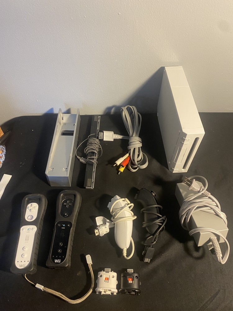 Nintendo Wii Home Console - White