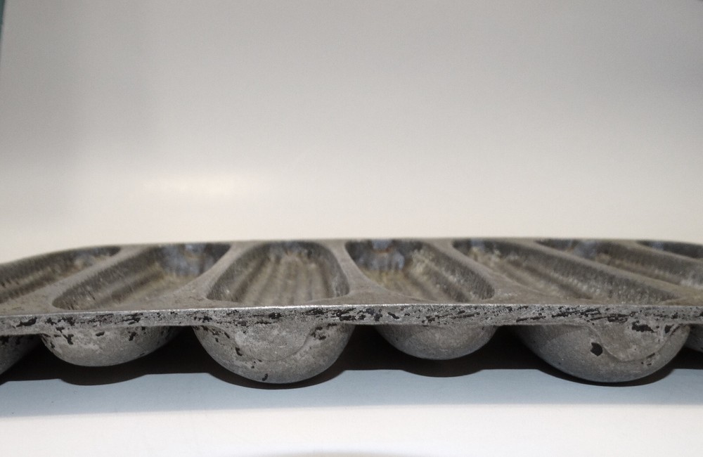 Corncob Cornbread Pan Aluminum Vintage