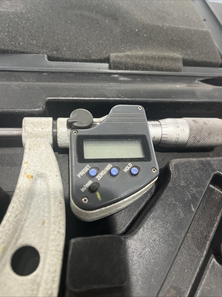 Mitutoyo 177.8mm-203.2mm Micrometer