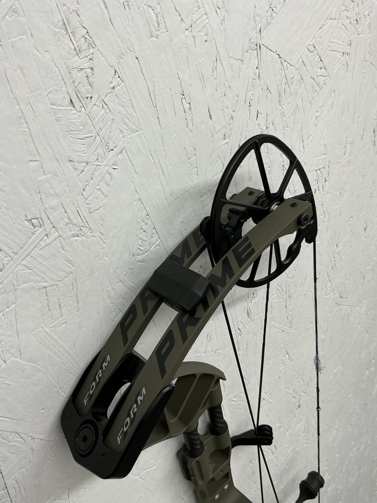 Prime Form 30 Compound Bow
