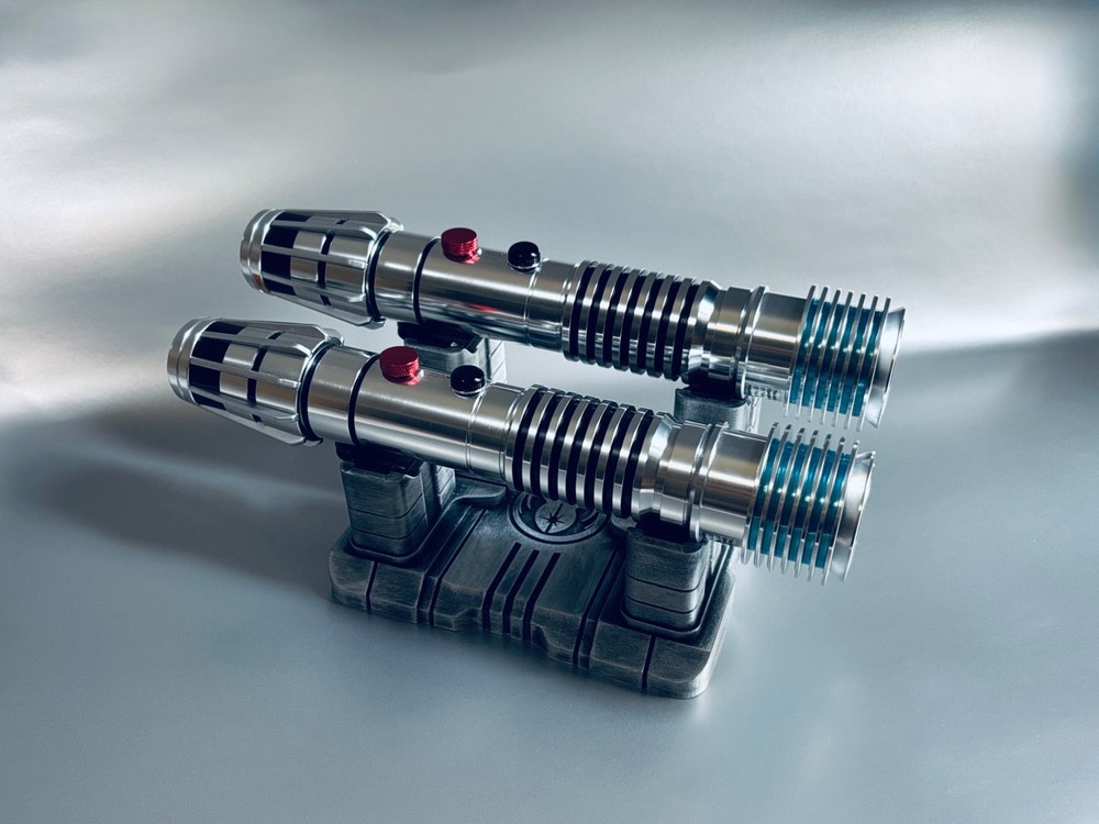 Double Lightsaber Display Stand - Galaxy's Edge - Savi's Workshop