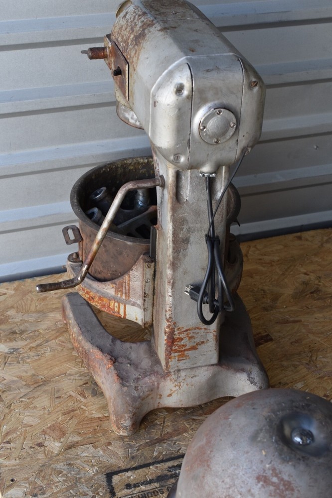 Hobart 20 Qt Mixer model A200