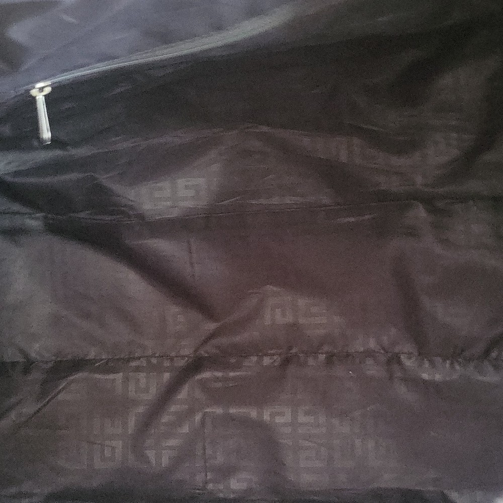 Givenchy Gray Nylon Gym Bag, Adjustable Strap, Zip Closure, 1 Pocket