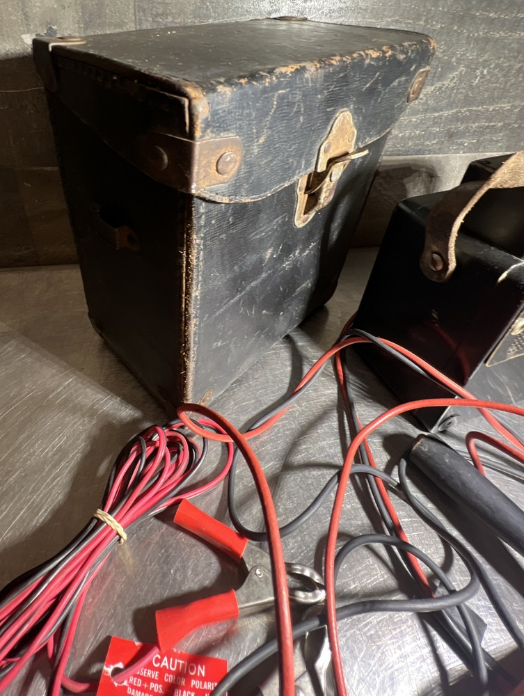 Weston Electrical Instrument Co AC Voltmeter Model 433