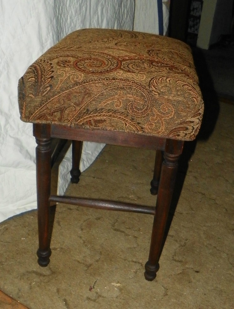 Mahogany Vanity Bench- brown print (VB-66)