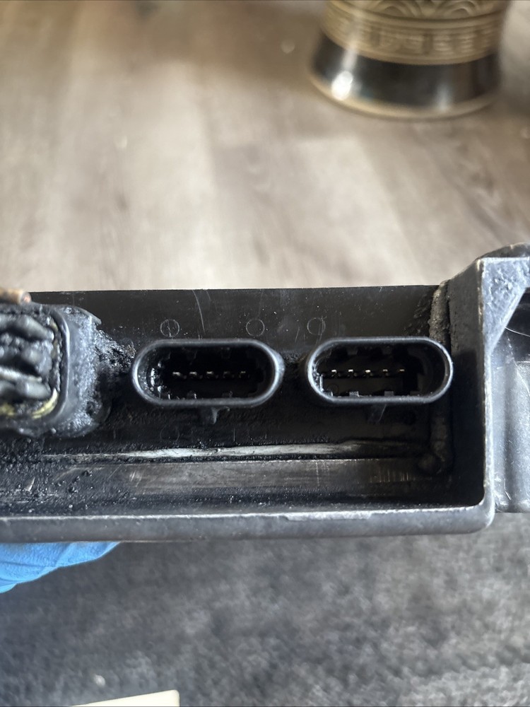 DETROIT DDEC III ENGINE CONTROL MODULE P23518743