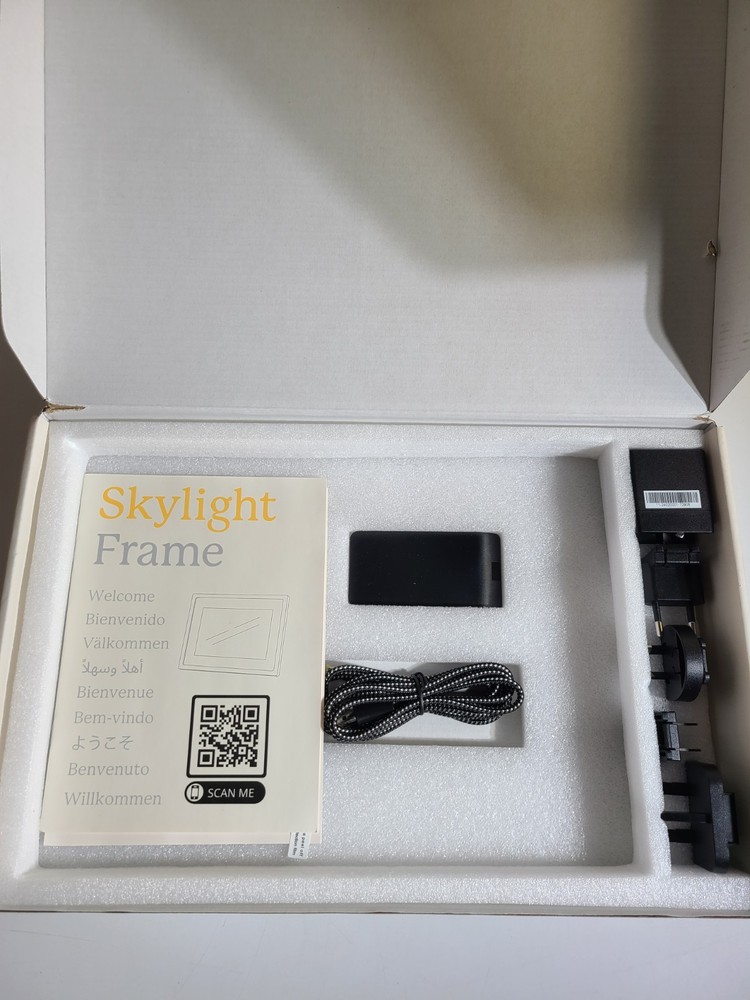 Skylight Frame – WiFi Digital Picture Frame Customer Support, Touch Screen Dig