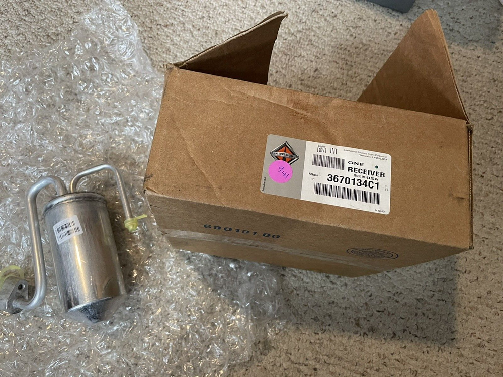 3670134C1 INTERNATIONAL A/C RECEIVER DRIER R-134a PROSTAR WORKSTAR TERRASTAR