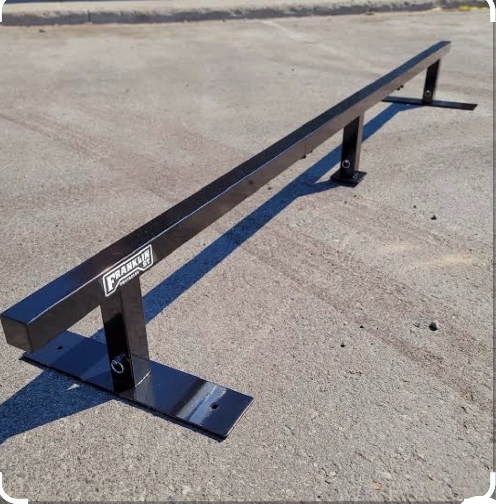 FRANKLIN ST. OBSTACLES PACKABLE FLAT BAR RAIL 9′ BLACK