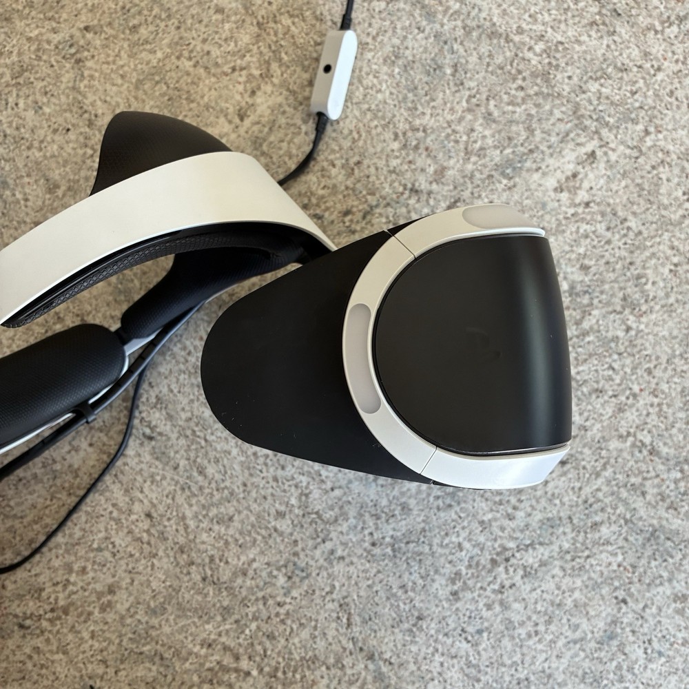 Sony PlayStation VR PSVR (PS4) CUH-ZVR2 Headset/Controllers/Camera Bundle