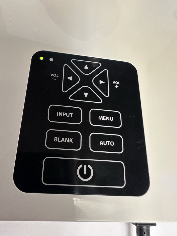 BoxLight P5 WX31NST 3LCD Projector Tested/working