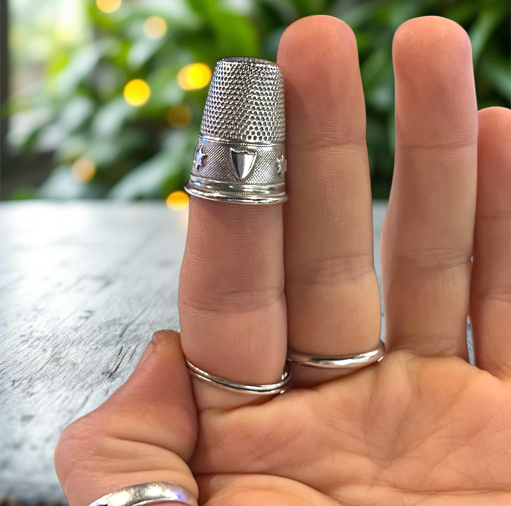 vintage silver thimble 80%