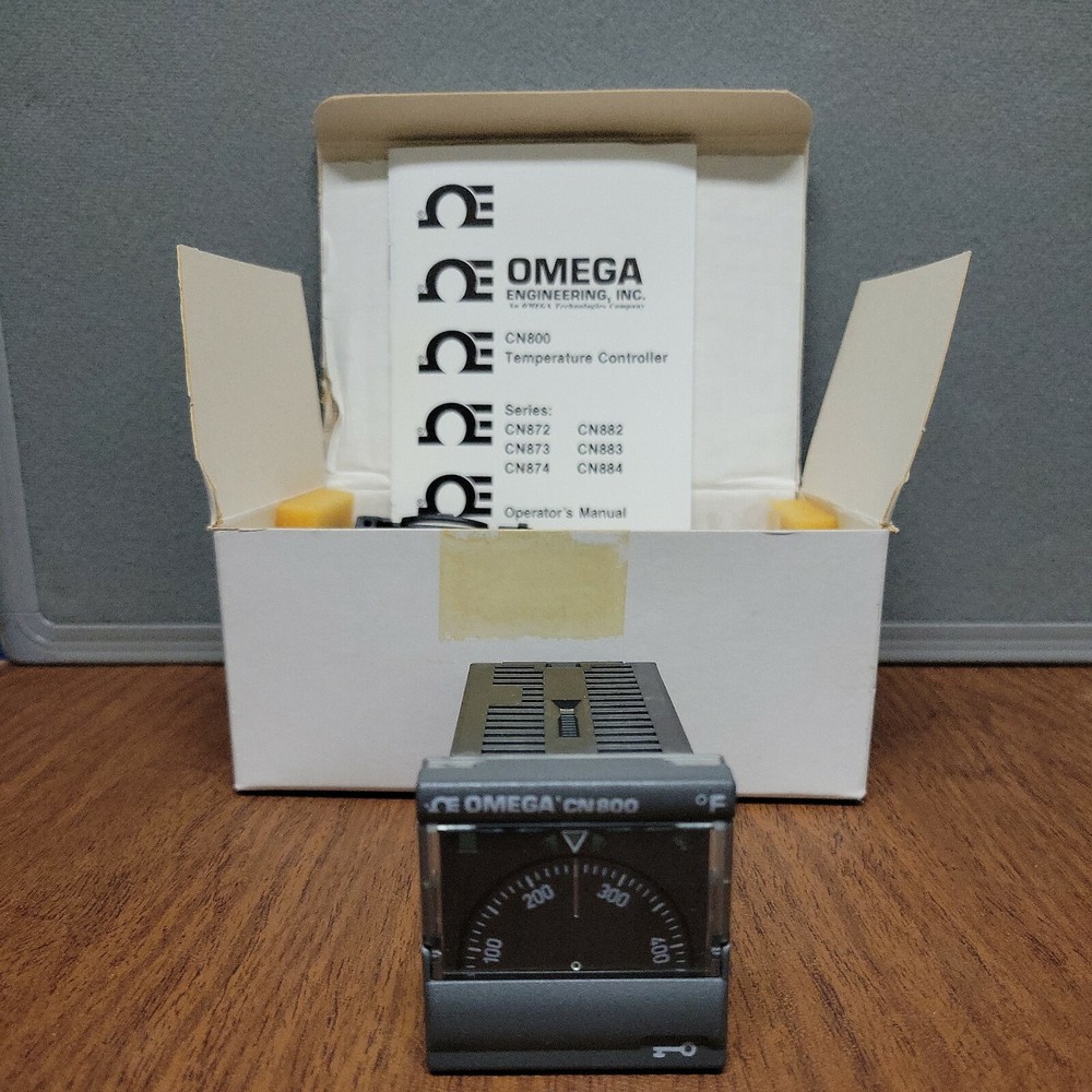 Omega Engineering CN800 Series Temperature Controller