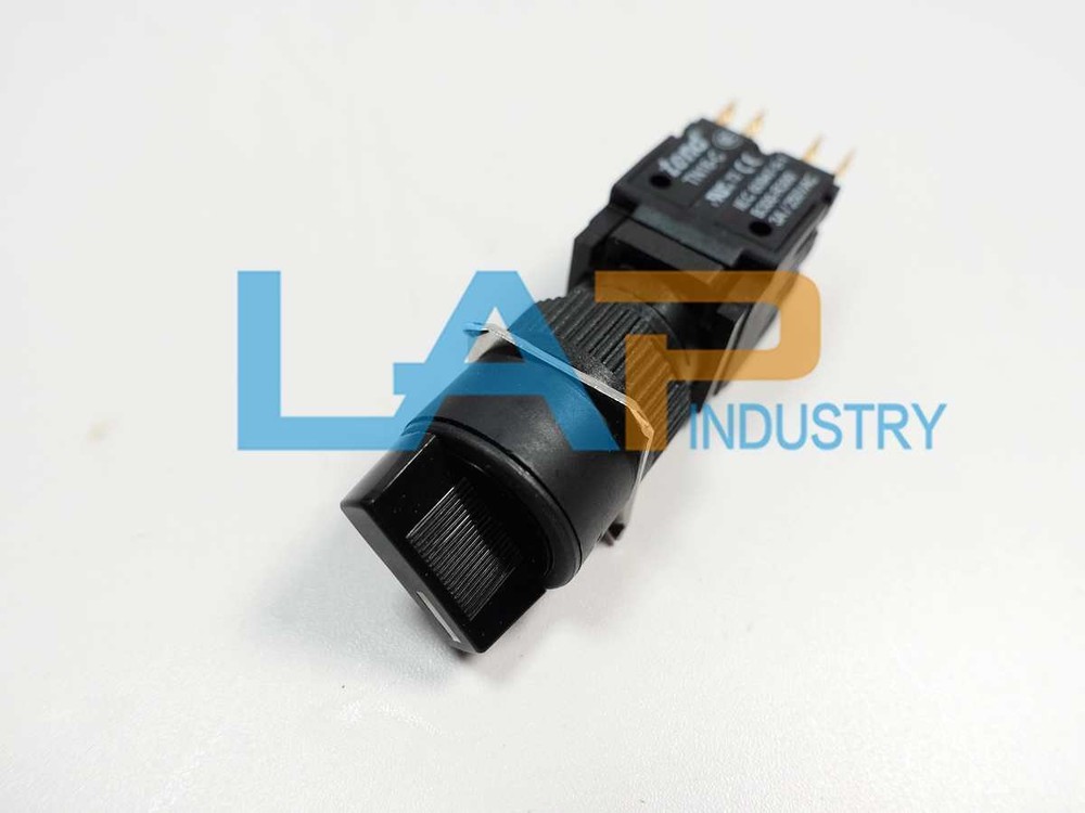 1 Pc. New Selector switch TN16-SSR4B11