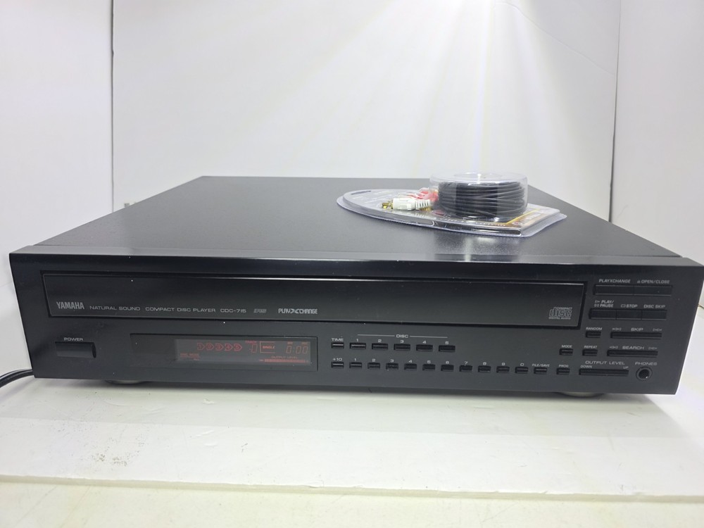 YAMAHA CDC-715 5 Disc CD  Changer