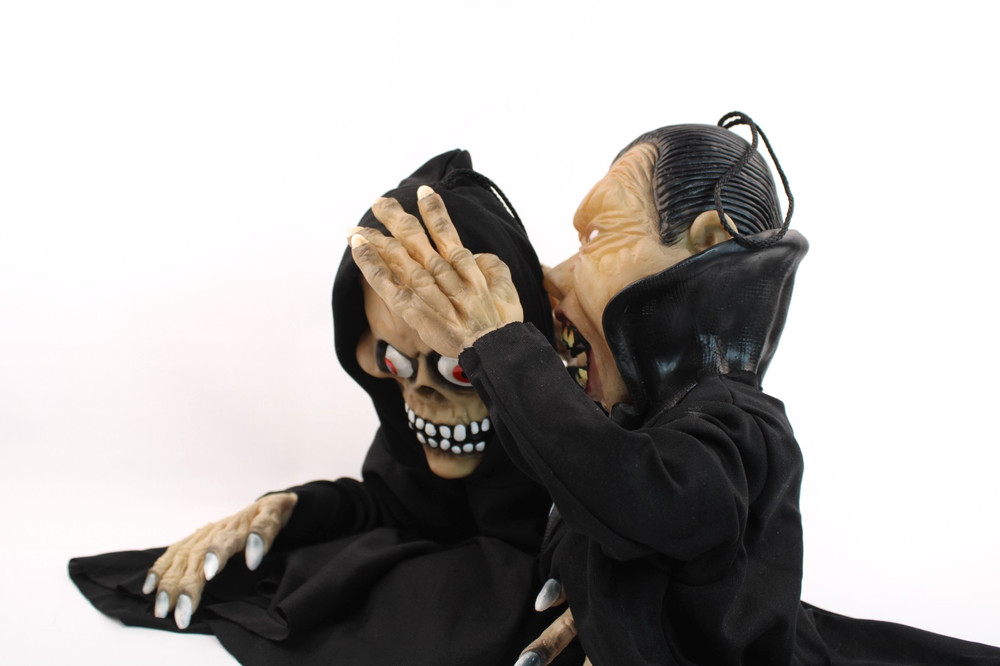 Halloween Vampire & Skeleton Hanging Decor Rubber Face and Hands