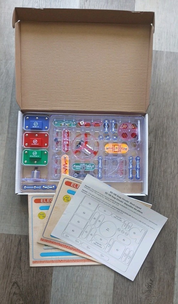 ELENCO Snap Circuits Jr. Model SC-100 Experiments Electronics Discovery Kit