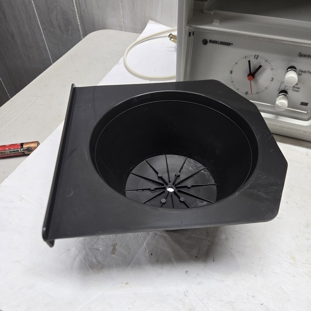 Black & Decker Spacemaker Drip Coffee Maker SDC2B Preowned Vtg Tested