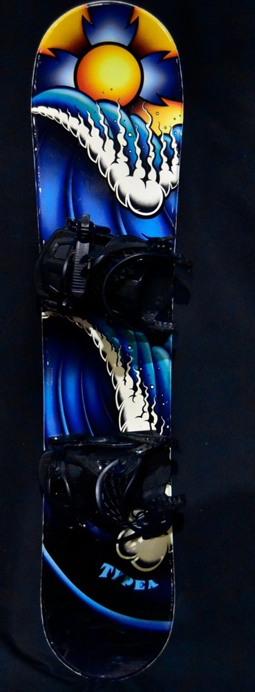 TYPEA SNOWBOARD SIZE 132 CM WITH SMALL BINDINGS