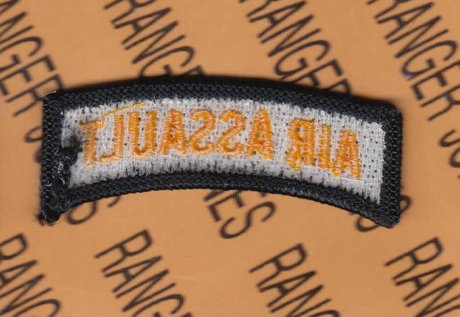 US ARMY AIR ASSAULT AASLT Black & Gold 2.5" tab arc patch m/e B