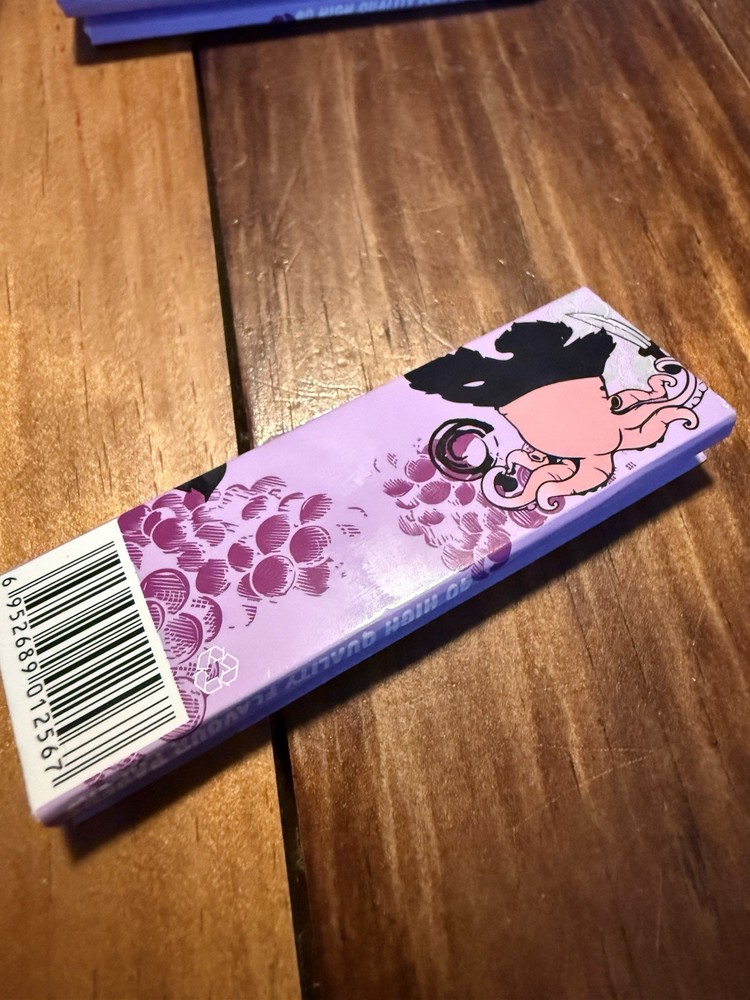 Moon Grape Rolling Papers 1.25