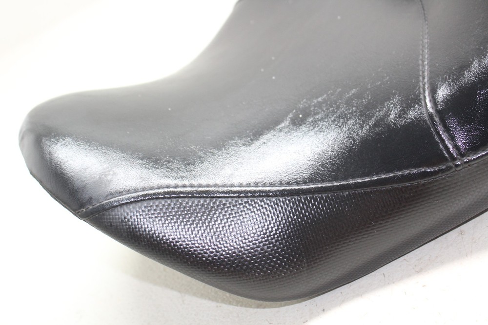 2002-2006 Harley-davidson V-rod Vrsca Front Drivers Seat