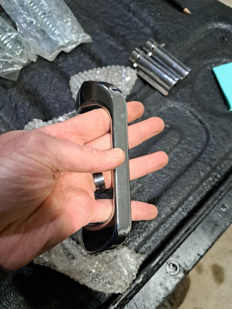 Lear Slant Door Ice Merchandiser Handles