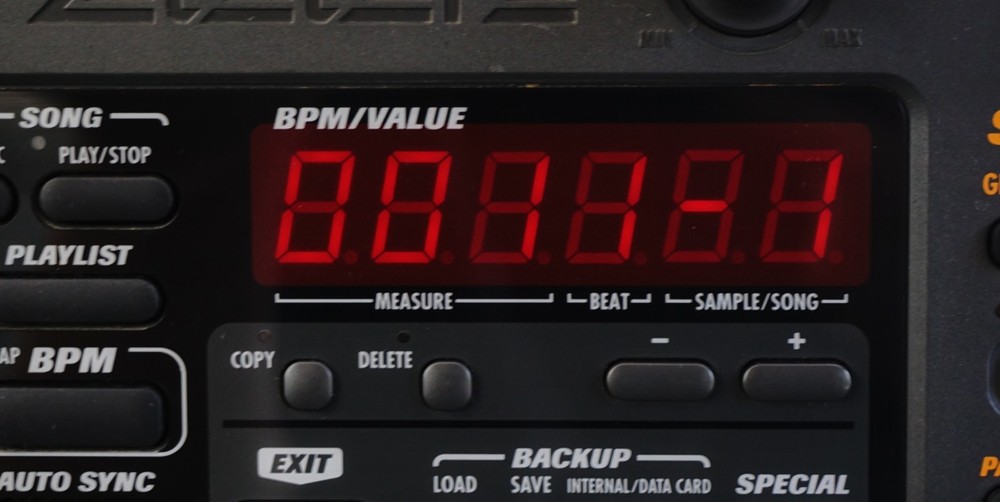 Zoom ST-224 SampleTrak Drum / Groove Machine & Sampler