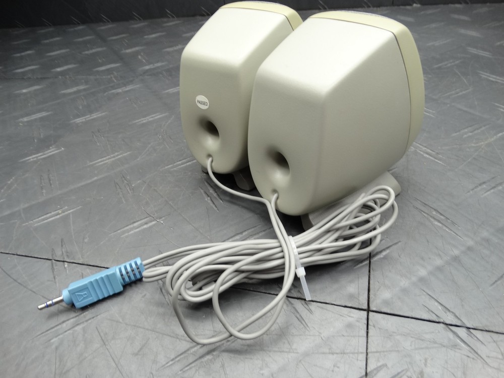 Polk Audio Computer Speakers Retro Wired Left & Right Desktop