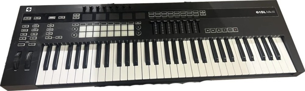 Novation 61SL MkIII 61-Key MIDI / USB Keyboard Controller with Sequencer