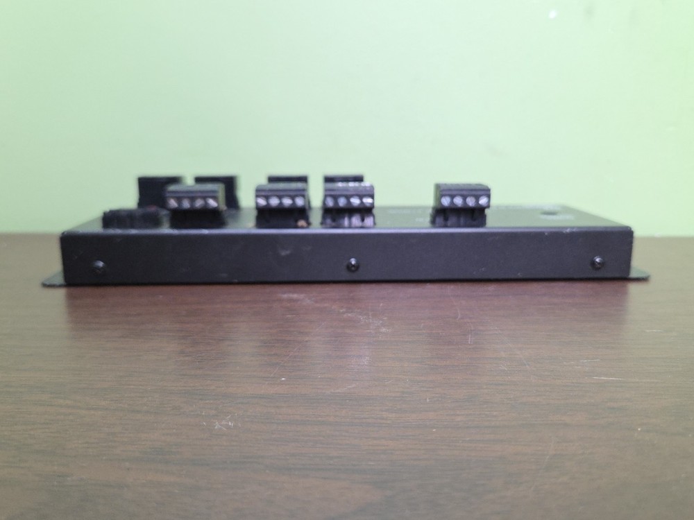 XANTECH RT8 ADDRESSABLE IR ROUTER